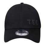 Gorra-New-Era-TEC-3930-bordada-con-visera-curva-con-logo-al-costado-unisex-negro_1