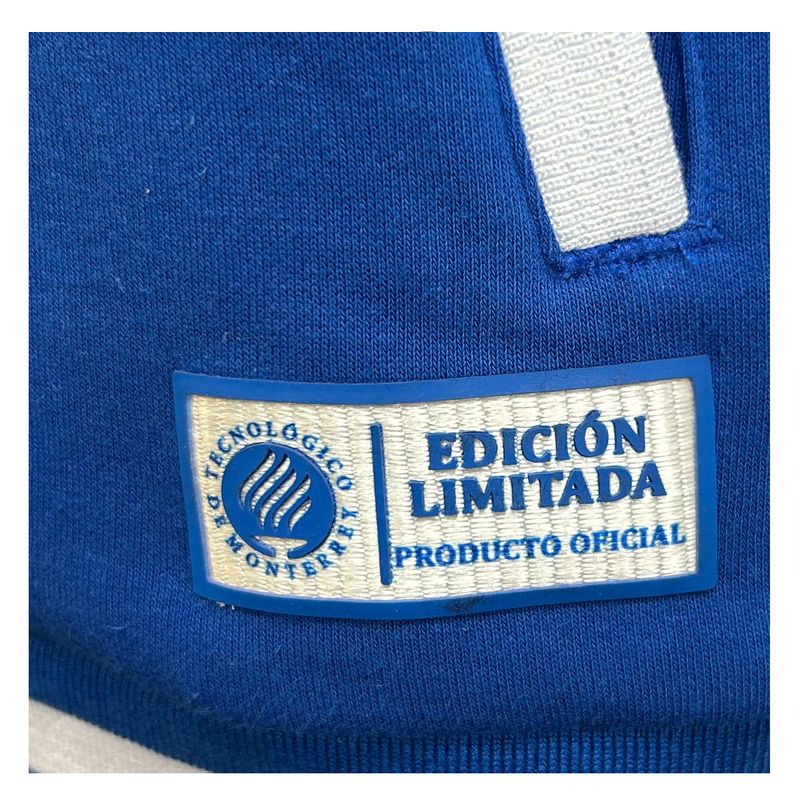 chamarra-universitaria-80-aniversario-02